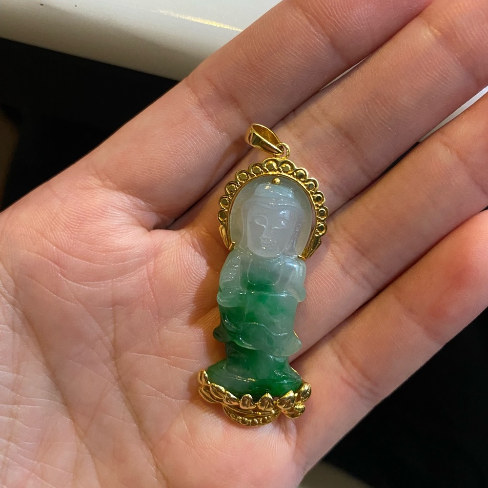 Beautiful GuanYin Jade on 14k Gold Bail Pendant